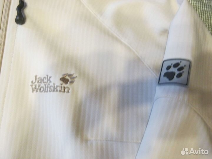 Ветровка женская Jack wolfskin