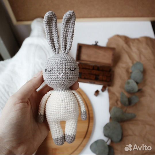 Вязаная игрушка ручной работы