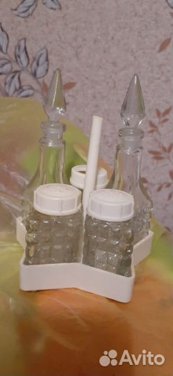 Подарочные наборы, чашки, столовый набор