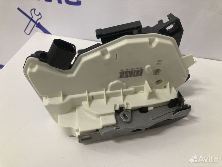 Замок двери 5N1837016M