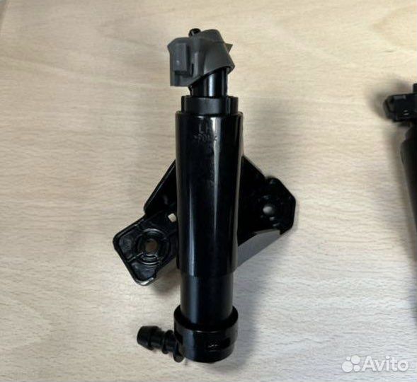 Форсунка омывателя Kia Sorento Prime 2014-2017