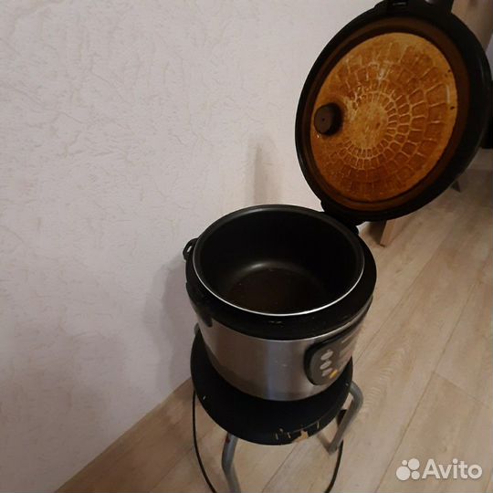 Мультиварка Redmond