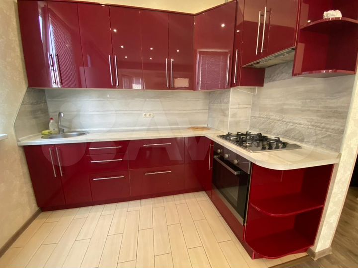 2-к. квартира, 50 м², 2/4 эт.