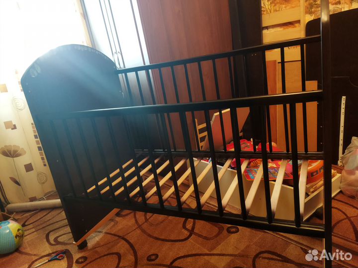 Детская кроватка