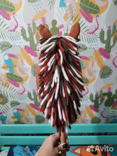 Игрушка лошадь на палке