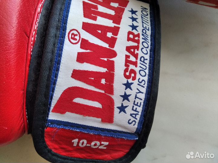 Боксерские перчатки 10 oz