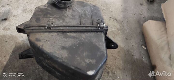 Корпус воздушного фильтра ауди A6C4 2.8