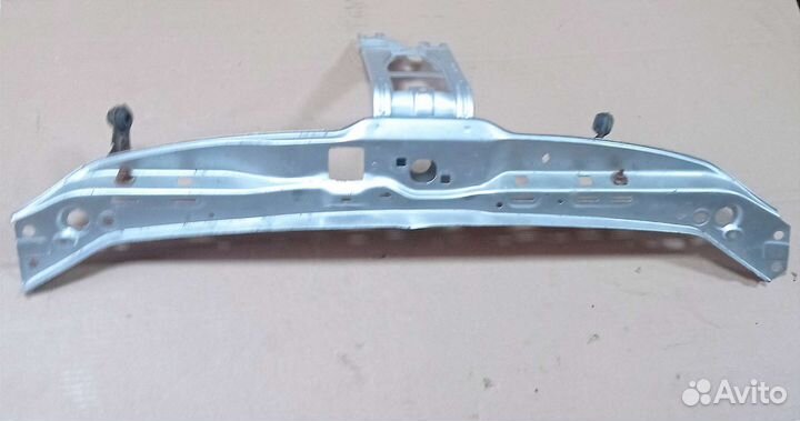 Передняя панель телевизор Renault Symbol 1