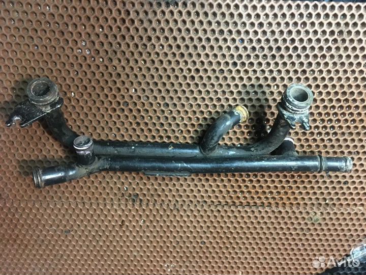 Трубка системы охлаждения Audi A8 D2 1999 Г