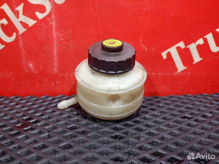 Бачок главного цилиндра сцепления