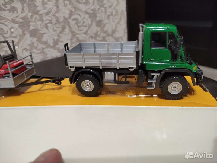 Mercedes-Benz Unimog (U300) + прицеп с карой