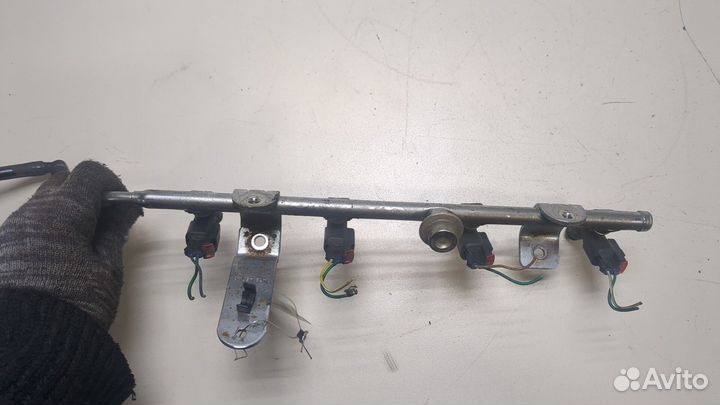 Форсунка топливная Dodge Stratus, 2006