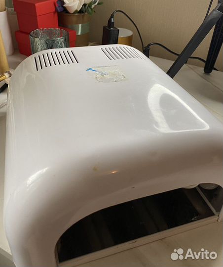 Лампа для маникюра