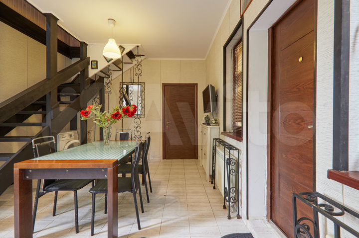 Гостиница, 2000 м²