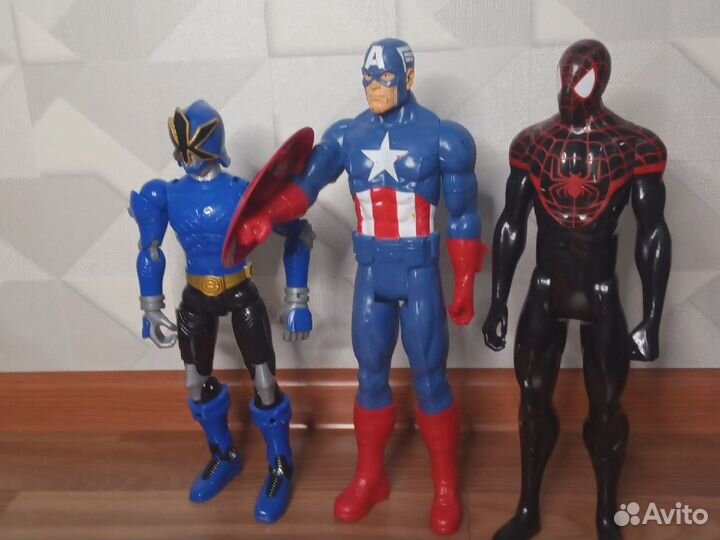 Фигурки супергероев