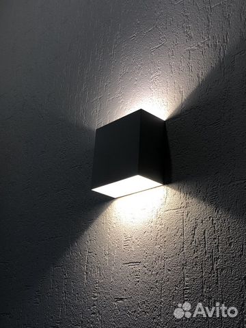 Светильник настенный светодиодный