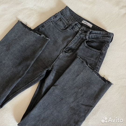 Джинсы женские прямые