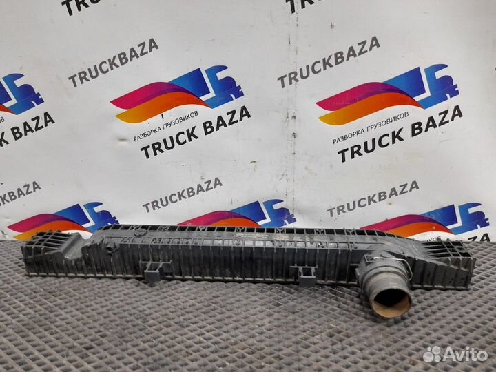 Бачок радиатора верхний Iveco Stralis