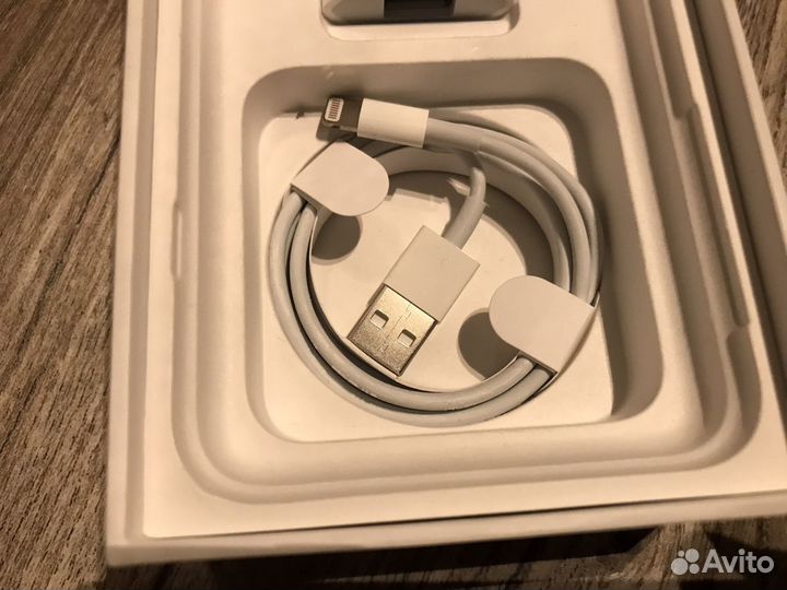 Адаптер питания Apple iPad iPhone 12 Вт (новая)