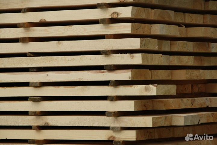 Доска обрезная естественной влажности хвоя 1 сорт