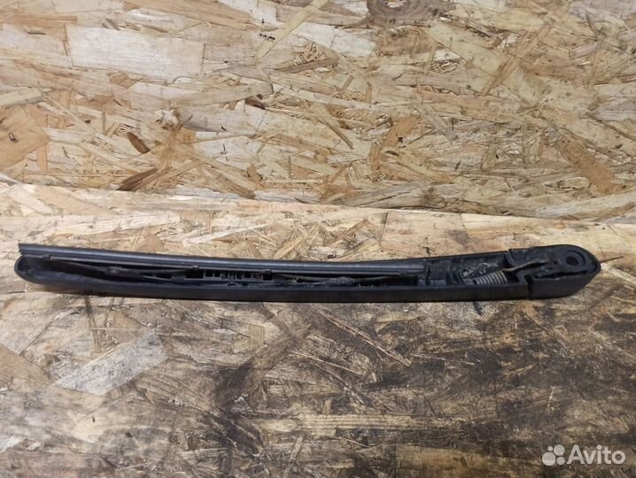 Поводок дворника задний Hyundai Tucson 1