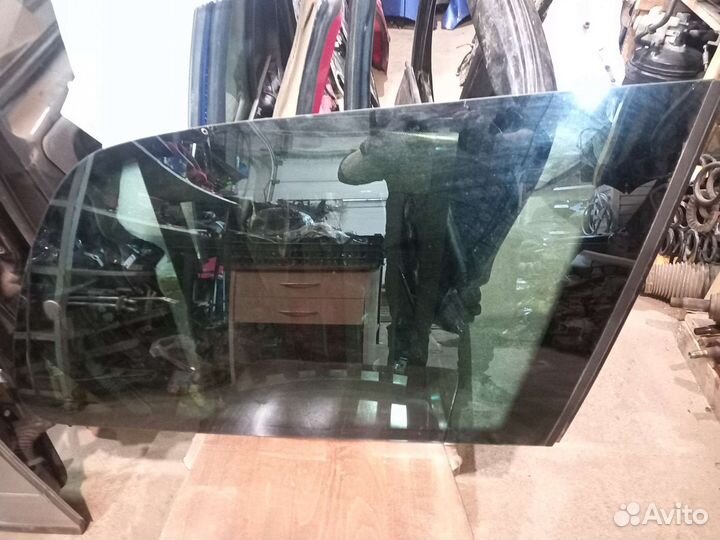 Стекло кузова (форточка) VW Sharan