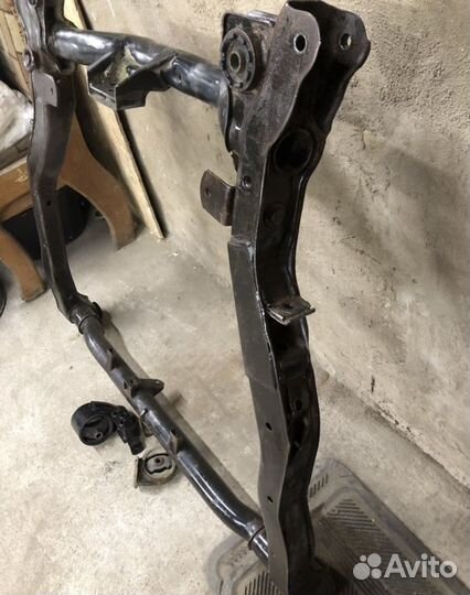 Подрамник Hyundai Accent