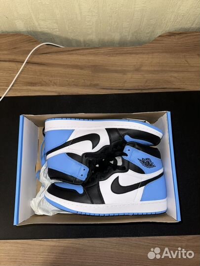 Nike air jordan 1 retro high og university blue