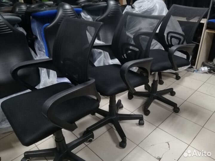 Компьютерное кресло сеточное