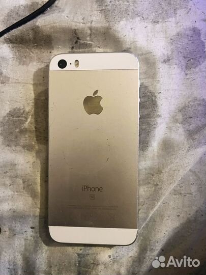 iPhone SE, 32 ГБ