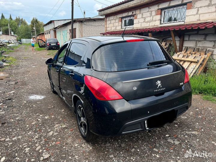 Разбор Peugeot 308