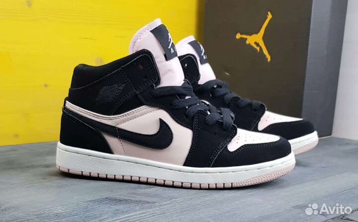 Nike Air Jordan кроссовки новые женские