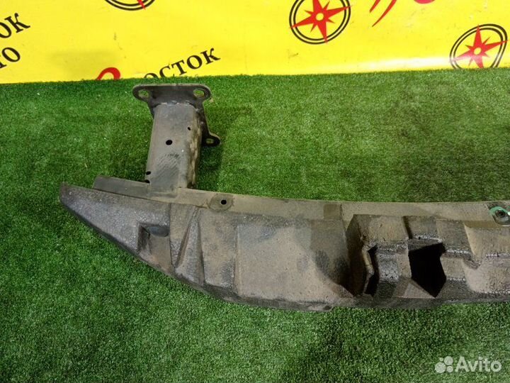 Усилитель бампера передний Nissan Dualis KJ10