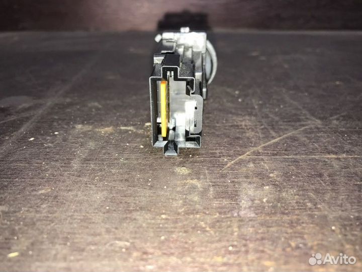 Кнопка птф Mitsubishi Colt Z30 1300 2006