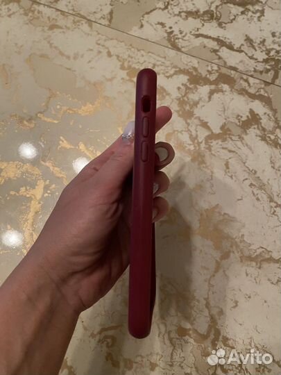 Чехол на iPhone 11