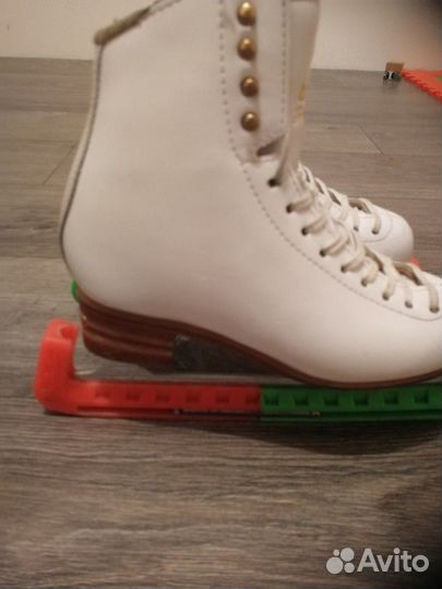 Профессиональные коньки