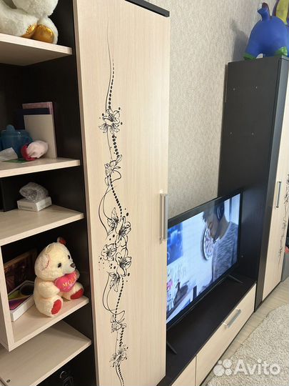 Шкаф стенка