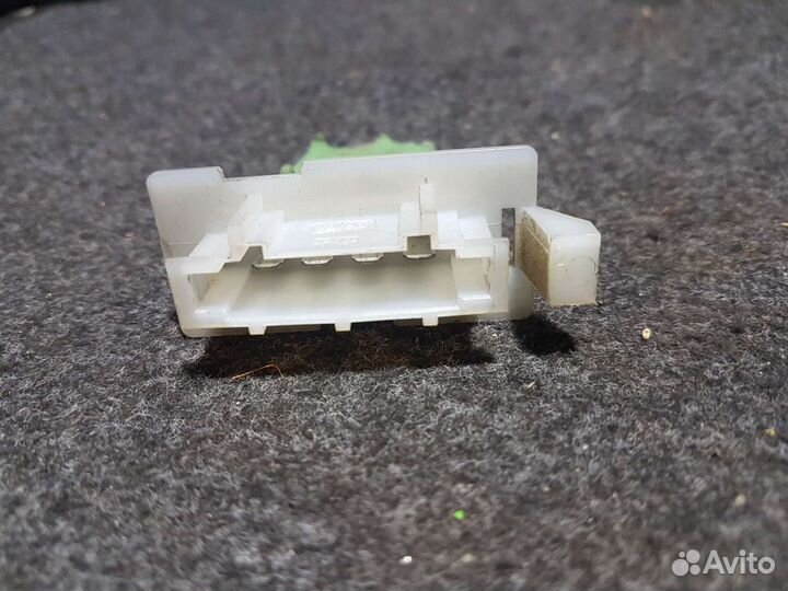 Реостат печки Renault Logan 1