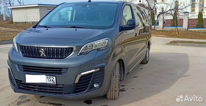 Аренда, заказ минивэна с водителем и без водителя