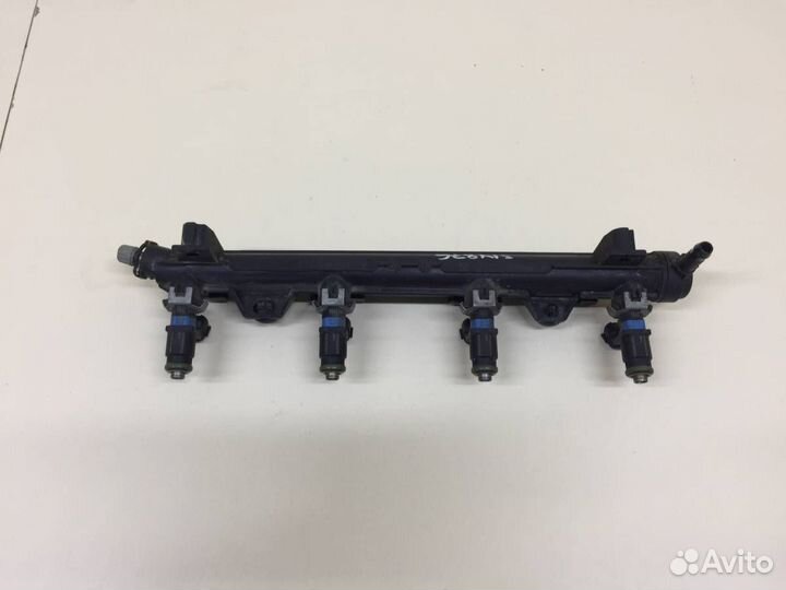 Рейка топливная рампа Volkswagen Polo MK5 2011-202