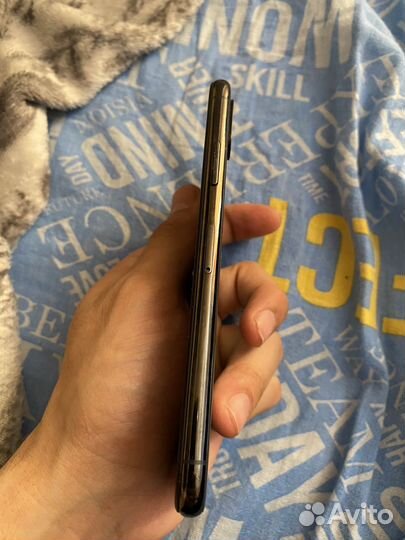 iPhone X, 64 ГБ