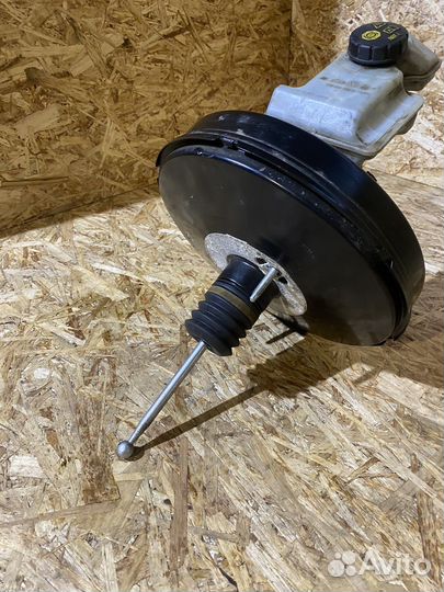 Главный тормозной цилиндр Skoda Octavia A7