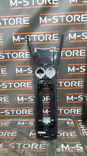 Консоль между сидений Bmw 7-Series E65 N62B36A