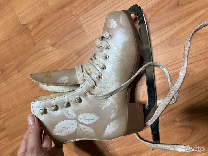 Коньки фигурные graf chamomix g