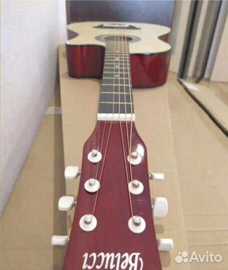 Акустическая гитара Belucci