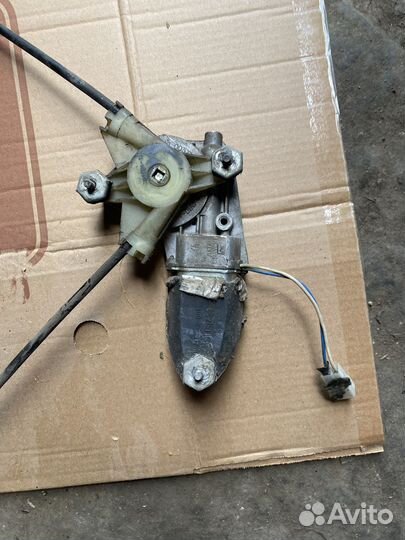 Стеклоподъемник priora