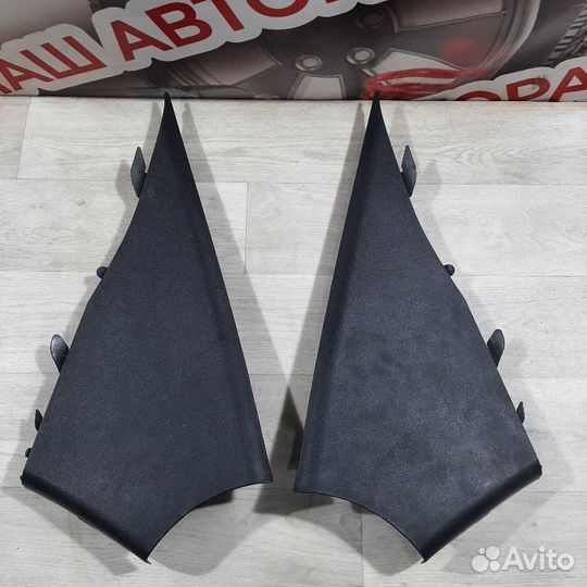 Накладка на стойку кузова задняя Hyundai Solaris