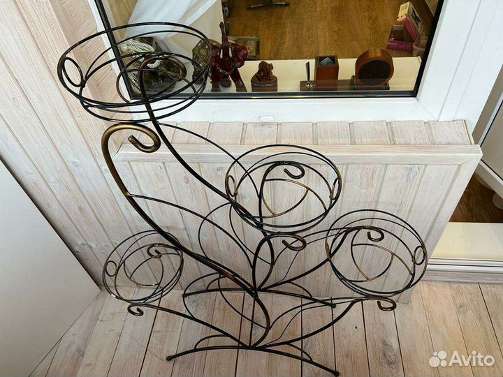 Подставка для цветов