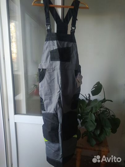 Защитный мужской костюм