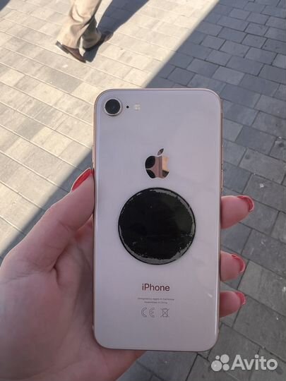 iPhone 8, 64 ГБ